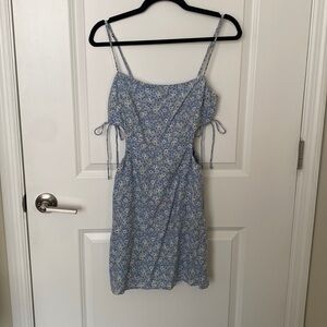 Cute cute out floral dress from Abercrombie size small